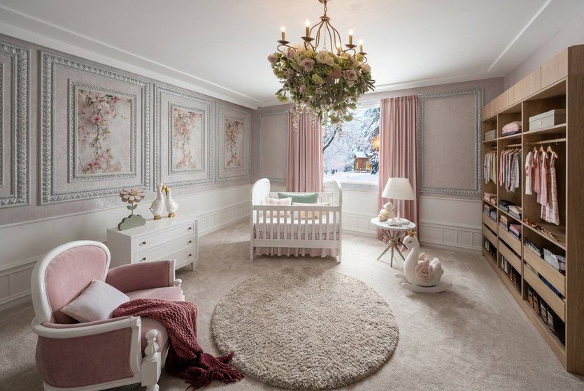 Traditional bedroom