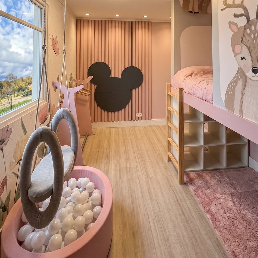 Contemporary kids room