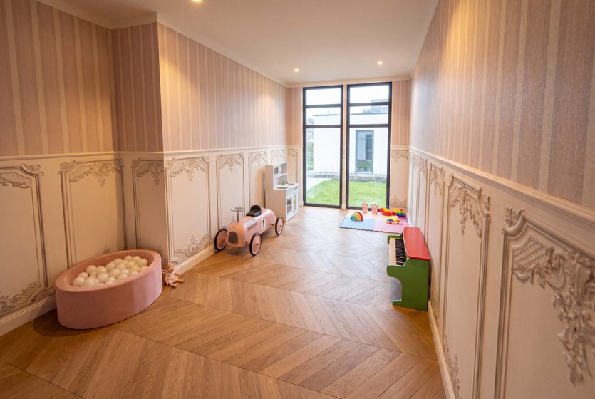 Traditional kids room