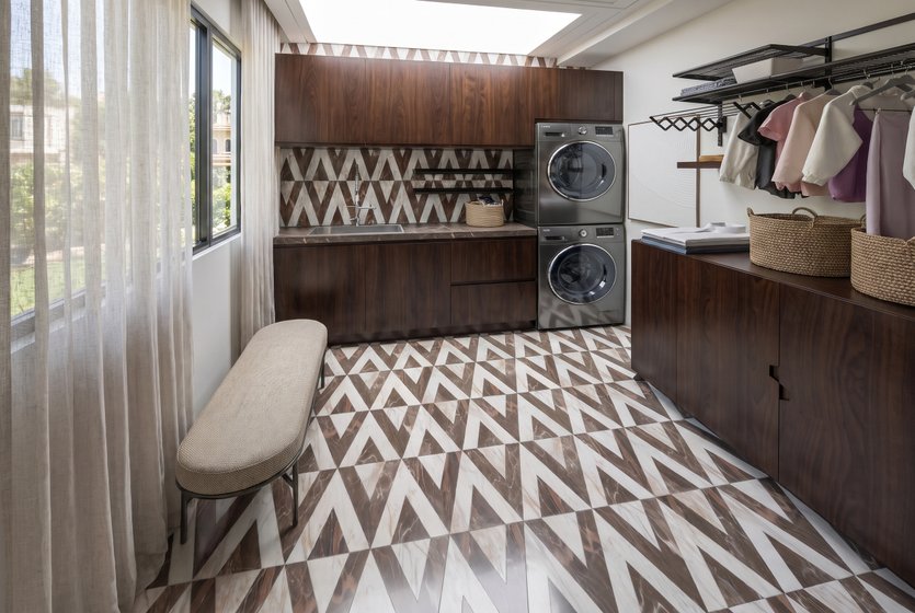 Mid-century laundry room