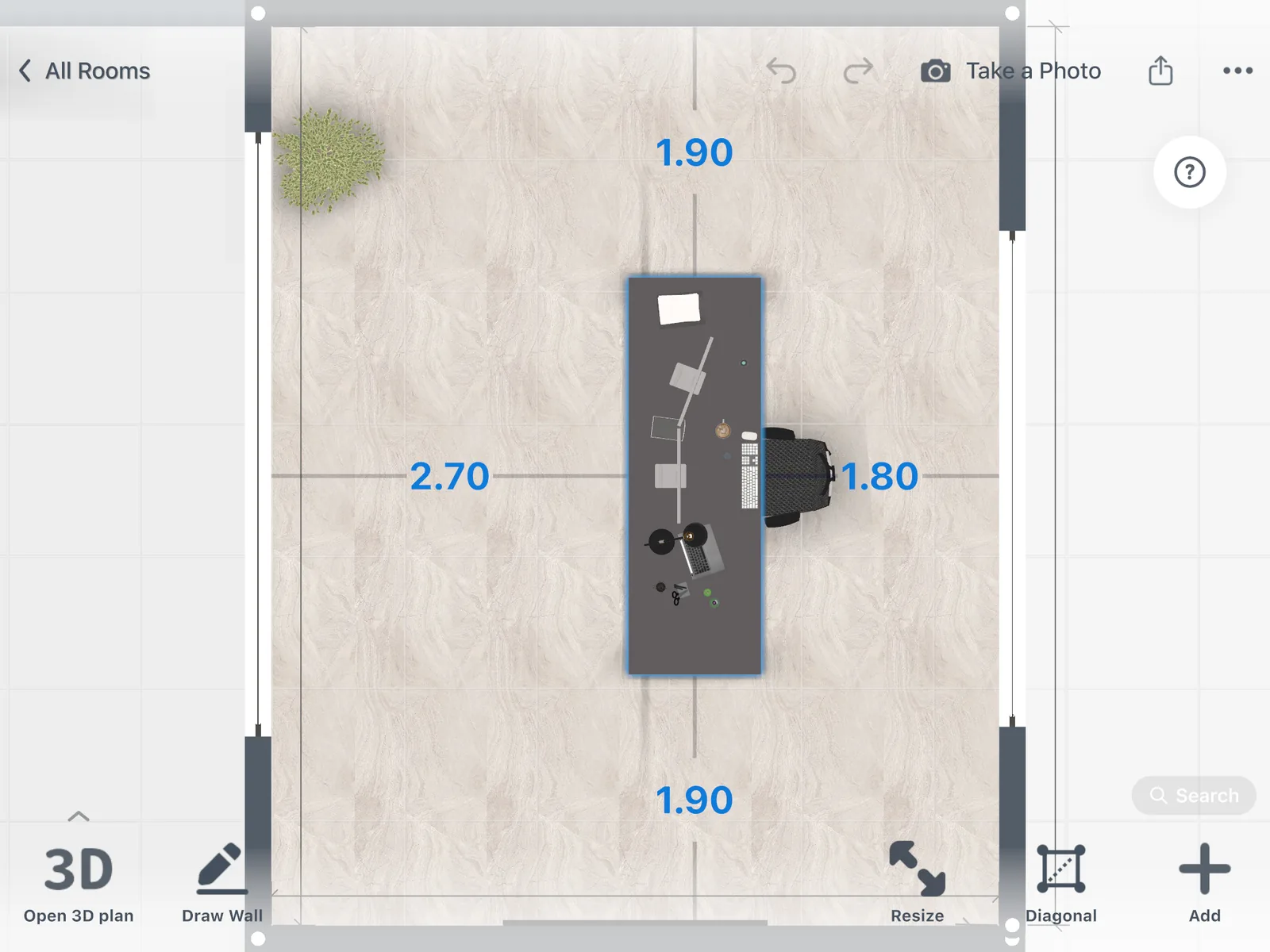 A desk selected on the 2D plan of an office, with its distances to the walls: 2.70 m on the left, 1.80 m on the right, 1.90 m at each end
